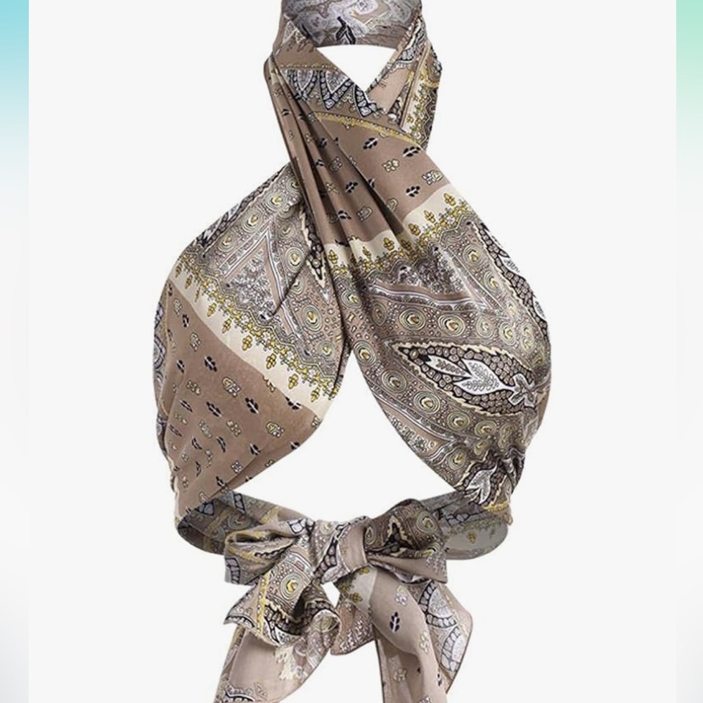 Paisley Print halter wrap crop